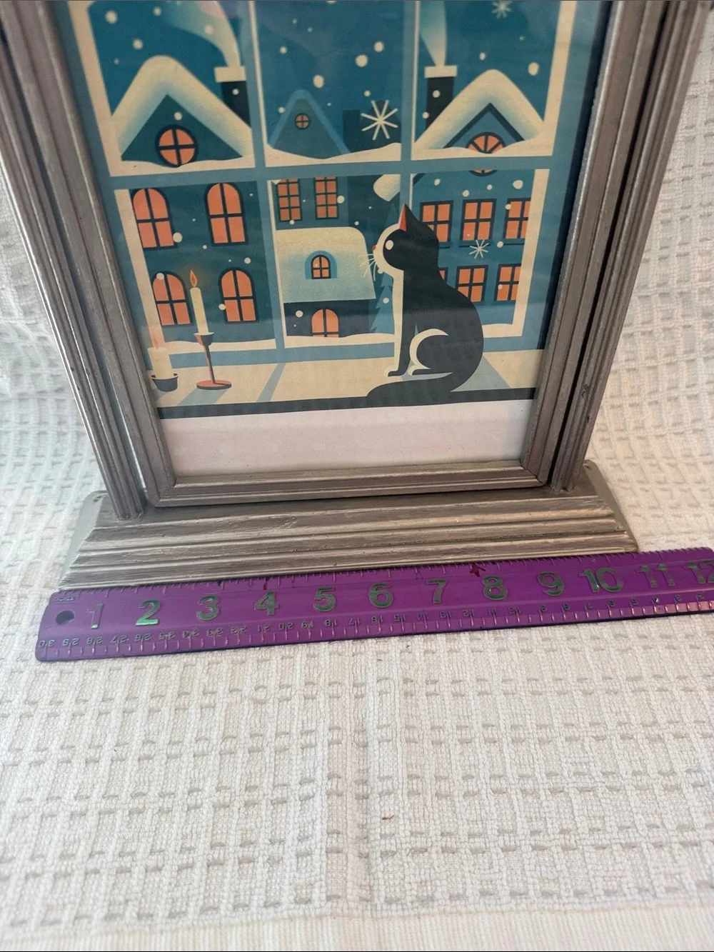 Vintage wood swivel Gray picture Frame with Winter Cat Artwork, change photo